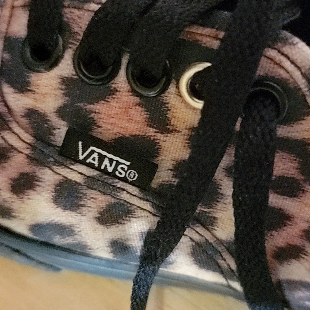 Vans leopard tie shoes - Picture 4 of 8